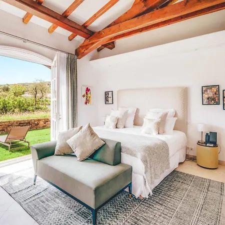 Domaine De L'astragale 5*